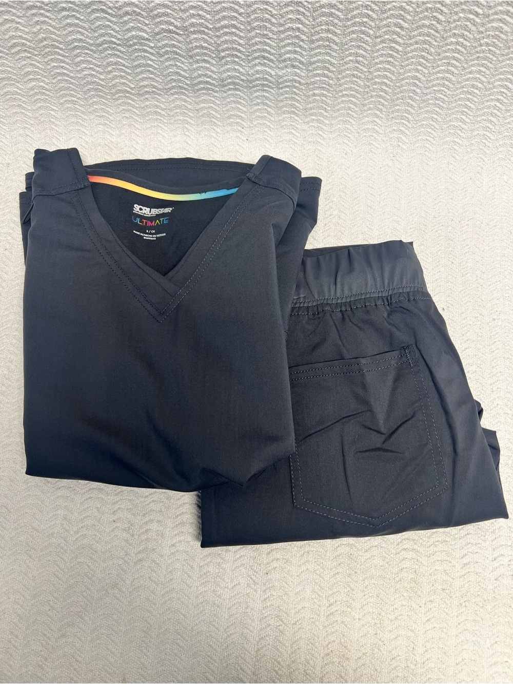 scrubstar / dark gray scrub set with jogger pants size small womens